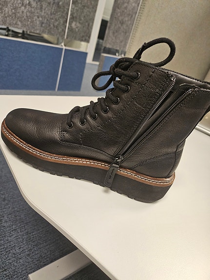 Product image 1 of 8
