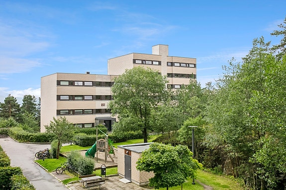 Paria M. Mojaver v/DNB Eiendom har gleden av å presentere Odvar Solbergs Vei 120!