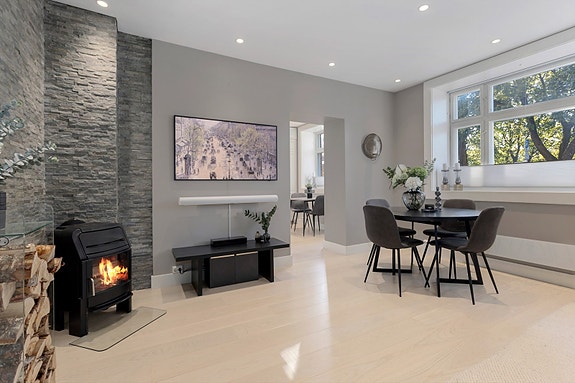 Lys og romslig 3-roms med romslig stue og separat spisekjøkken, presentert av Sindre Jonassen v/Nordvik Frogner