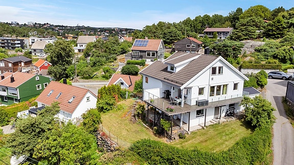 Exbo avd. Vågsbygd v/Eiendomsmegler Lars Hauge har gleden av å ønske velkommen til Skyllinghsheia 4!