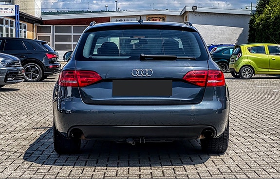 Audi A4 5 of 5