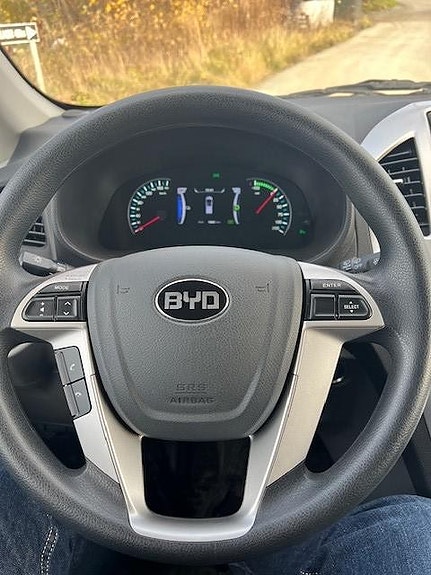 BYD T3 8 of 15