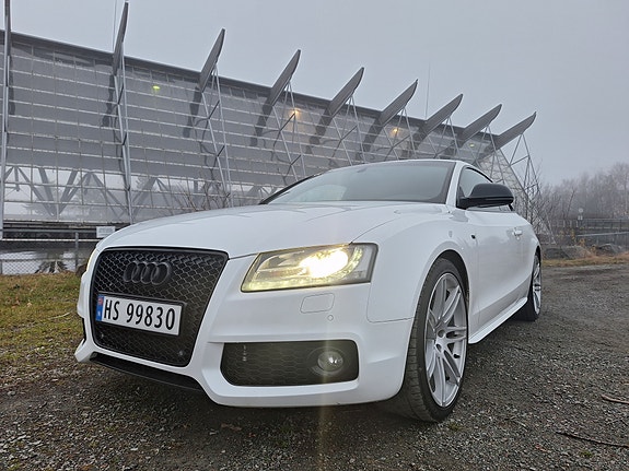 Audi S5 2 of 19