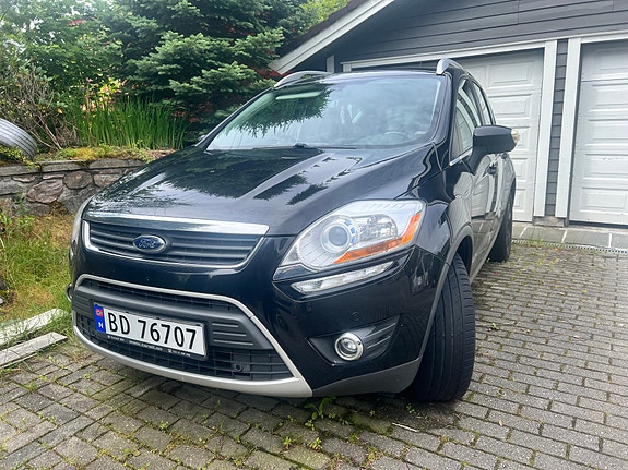 Ford Kuga 2 of 7