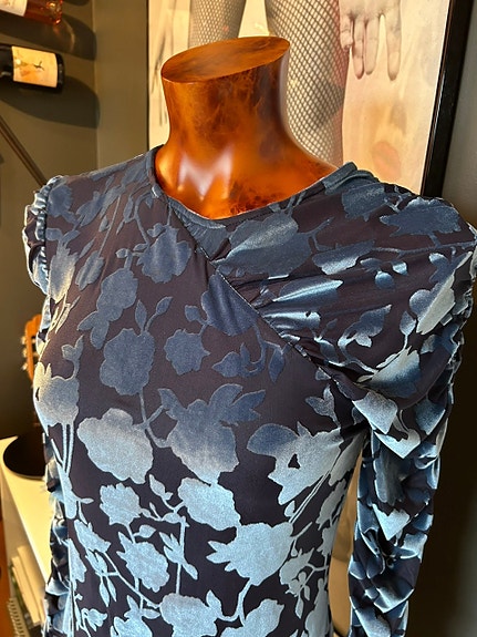 Product image 1 of 10