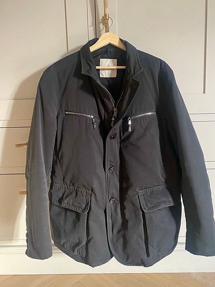 Product image 1 of 8