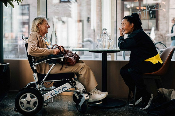 Beate engasjerer seg alltid i samtalene sine. Hennes kompetanse og dedikasjon gir deg en solid start og den støtten du trenger for å lykkes hos oss!