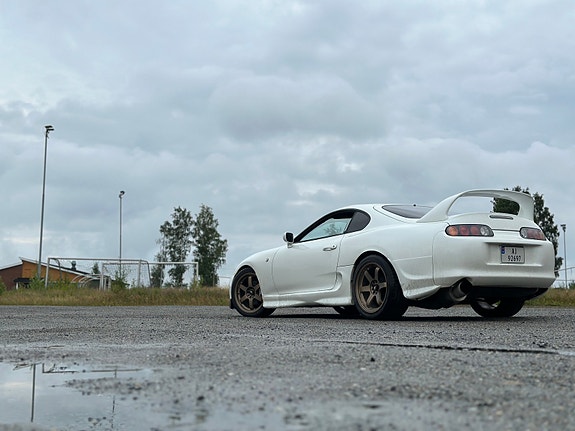 Toyota Supra 5 of 5
