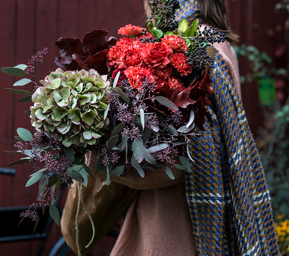 Høstblomster trigger innekosen