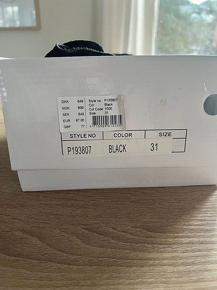 Product image 8 of 9