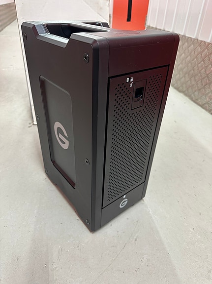 Product image 1 of 8