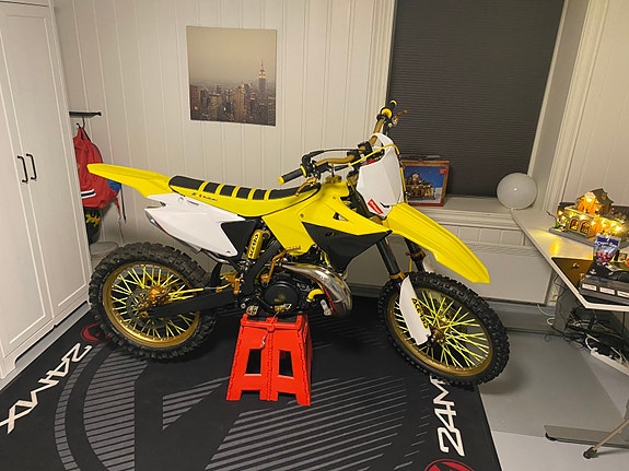 Suzuki Rm 250 2 of 20