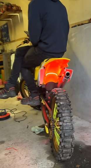 Suzuki Rm 250 16 of 20