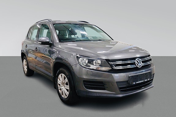 Volkswagen Tiguan 3 of 5