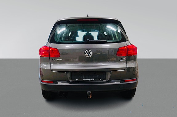 Volkswagen Tiguan 5 of 5