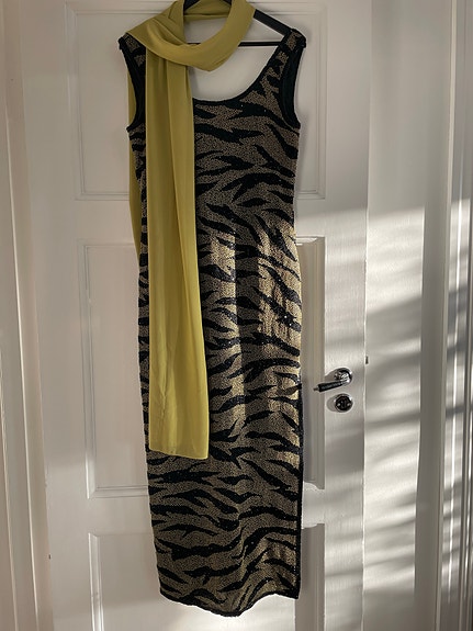 Product image 1 of 8