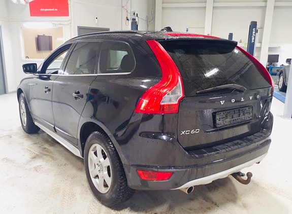 Volvo XC60 4 of 5