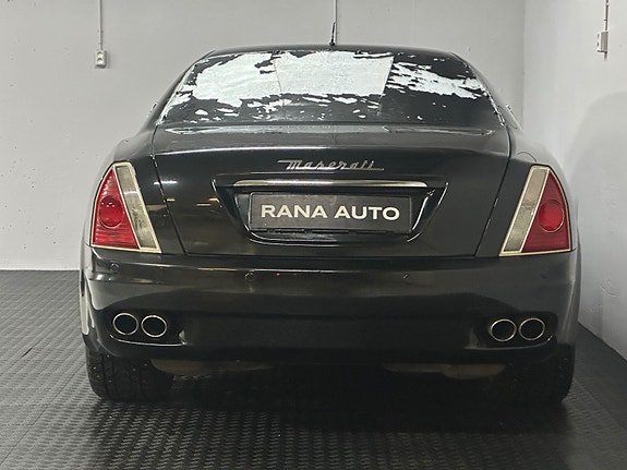 Maserati Quattroporte 4 of 13
