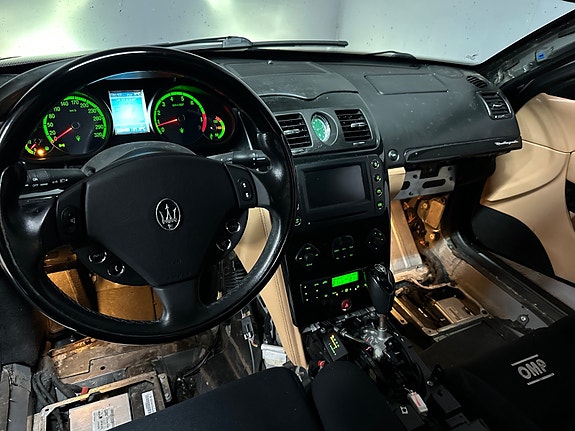 Maserati Quattroporte 7 of 13
