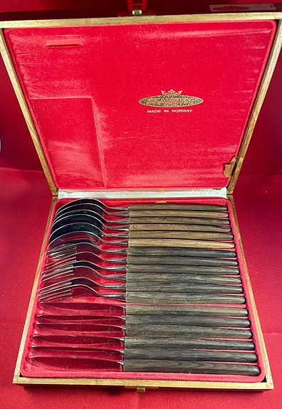 Product image 2 of 9