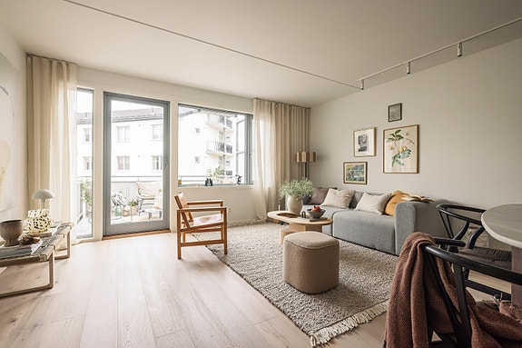 Velkommen til Bergensgata 40A - Det gode liv i 5.etasje med vestvendt balkong, heis og garasjeplass.