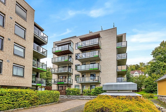 Andreas Christophersen v/ Eiendomsmegler Krogsveen har gleden av å presentere Østensjøveien 81F!