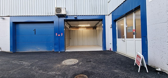 Lagerboxen har 3 lagere med egen inngang for leie sentralt på Lund