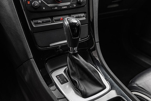 Ford Mondeo 13 of 17