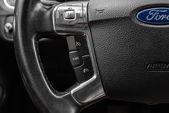 Ford Mondeo 15 of 17