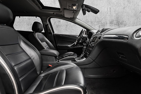 Ford Mondeo 12 of 17