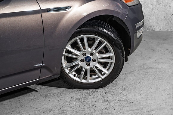 Ford Mondeo 8 of 17
