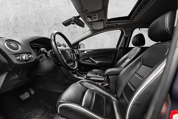 Ford Mondeo 11 of 17