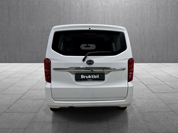 BYD T3