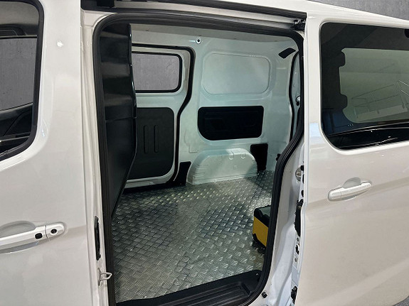 BYD T3