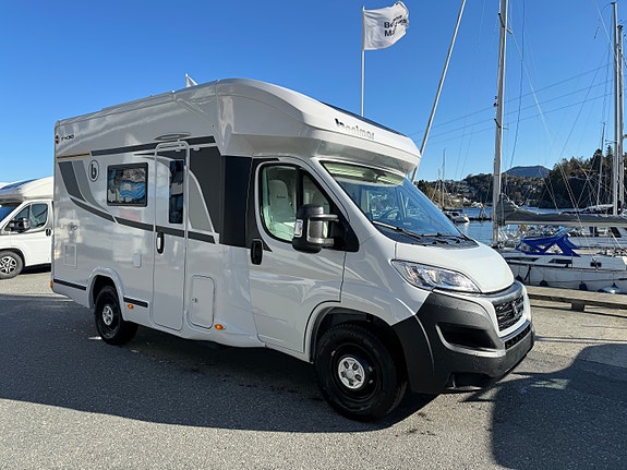 Benimar Tessoro 430 | UTLEIE | Solcelle | Lithium