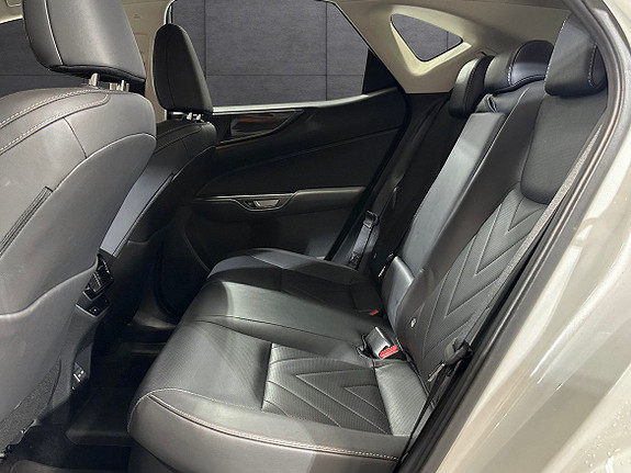 Lexus NX 450h