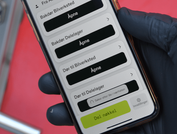 App løsning for åpning av alle typer dører.