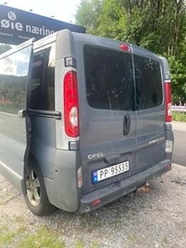 Opel Vivaro 9 of 23