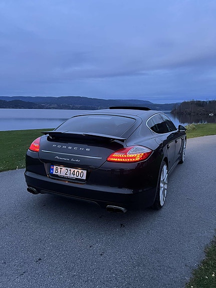 Porsche Panamera 15 of 30
