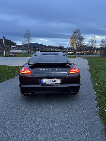 Porsche Panamera 7 of 30