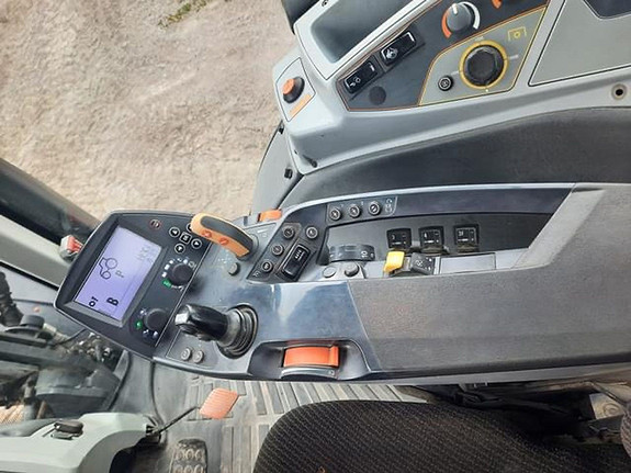 Valtra T214D 2017, kr 785 000,-