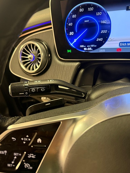 Mercedes-Benz EQE SUV 15 of 25