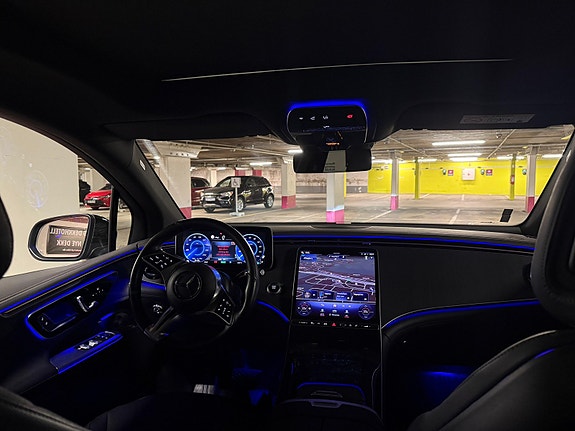 Mercedes-Benz EQE SUV 13 of 25