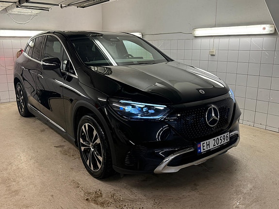 Mercedes-Benz EQE SUV 20 of 25