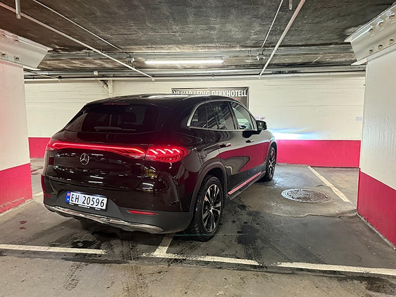 Mercedes-Benz EQE SUV 6 of 25