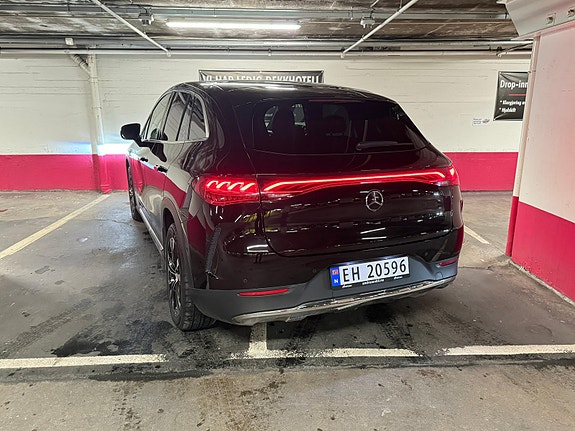 Mercedes-Benz EQE SUV 9 of 25
