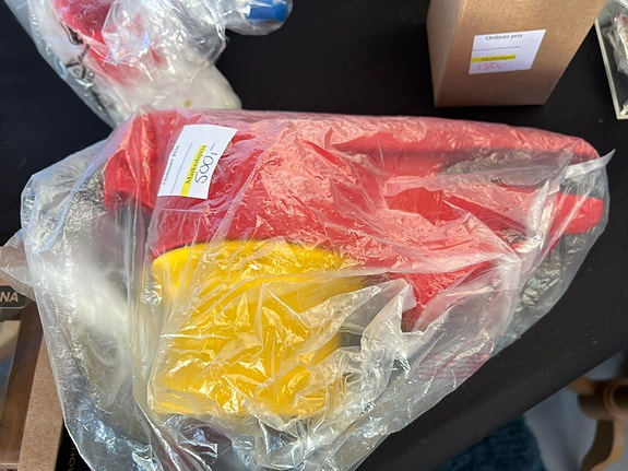 Product image 1 of 2