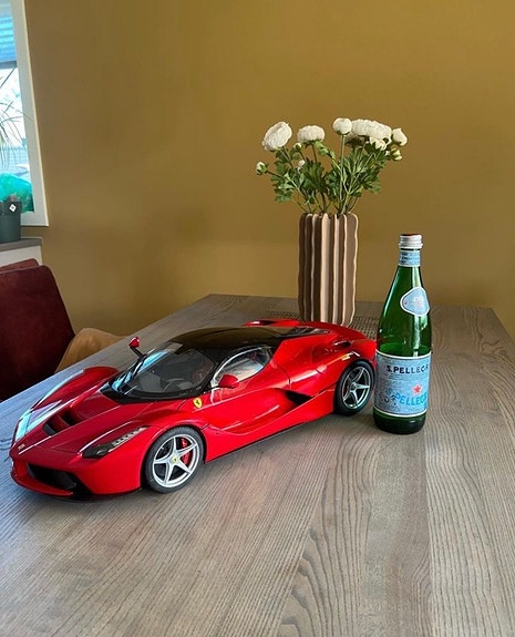 Product image 1 of 6