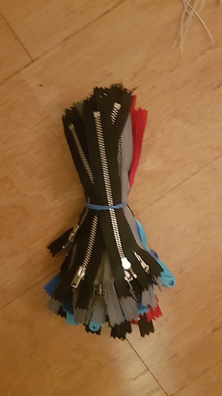 Product image 1 of 5