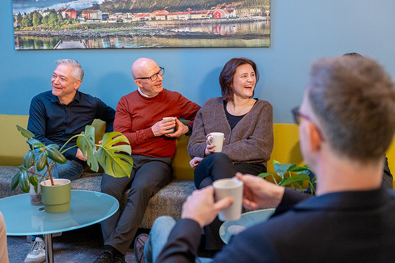 I Mo i Rana sitter vi i Vekstmiljøet i 4. etasje på Campus Helgeland. Vi har også kontorer i Brønnøysund, Mosjøen og i Bodø